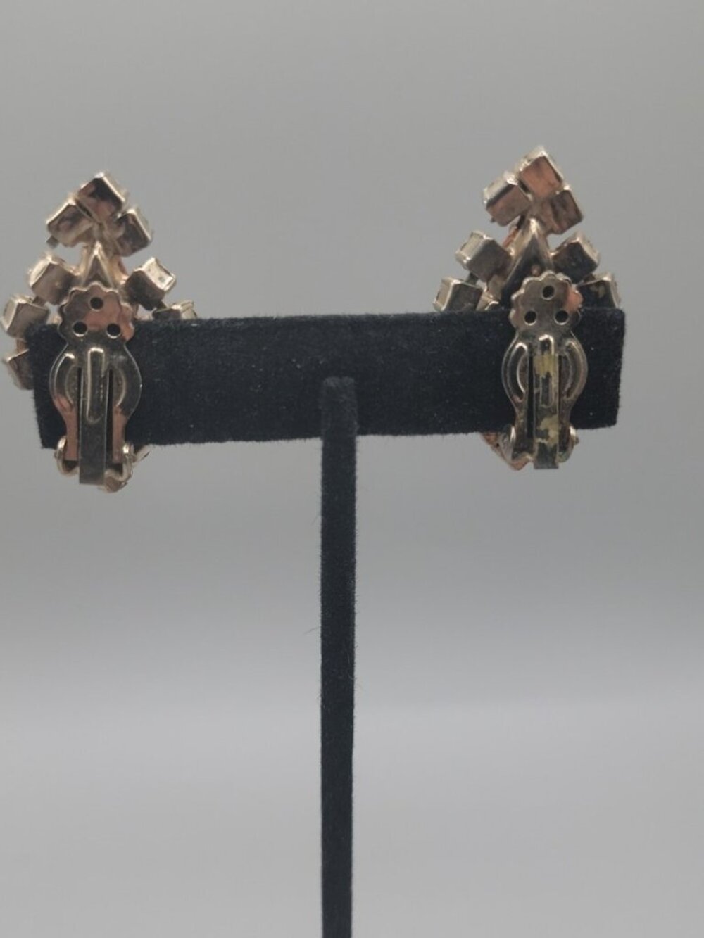 Vintage Clip-On Earrings Amber Gold Rhinestone Diamond Shaped Huge Sparkle - Picture 7 of 12